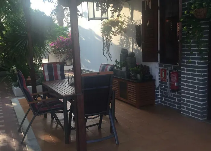 Holiday home Heavens Garden House