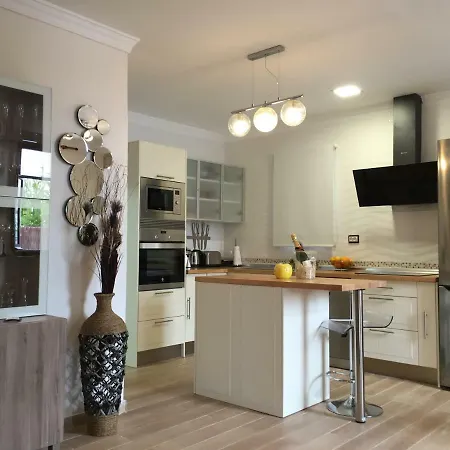 بيت للعطل Heavens Garden House *